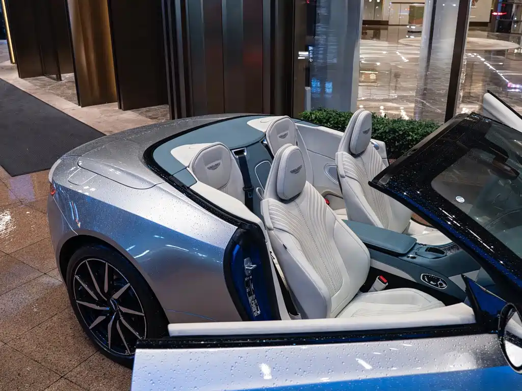 Astonmartin DB11 2023 4.0T V8 Volante купить на сайте DeffCars