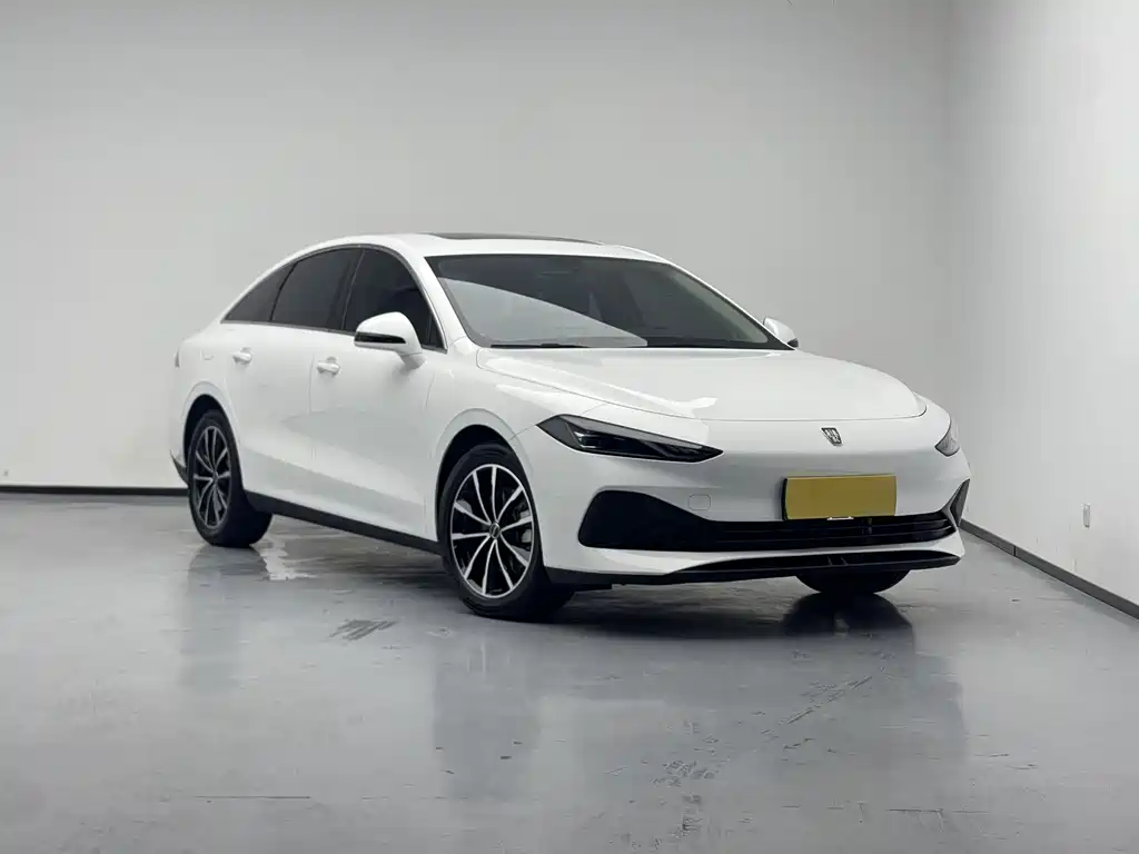 Roewe D7 2025 DMH 125km World Championship Edition купить на сайте DeffCars