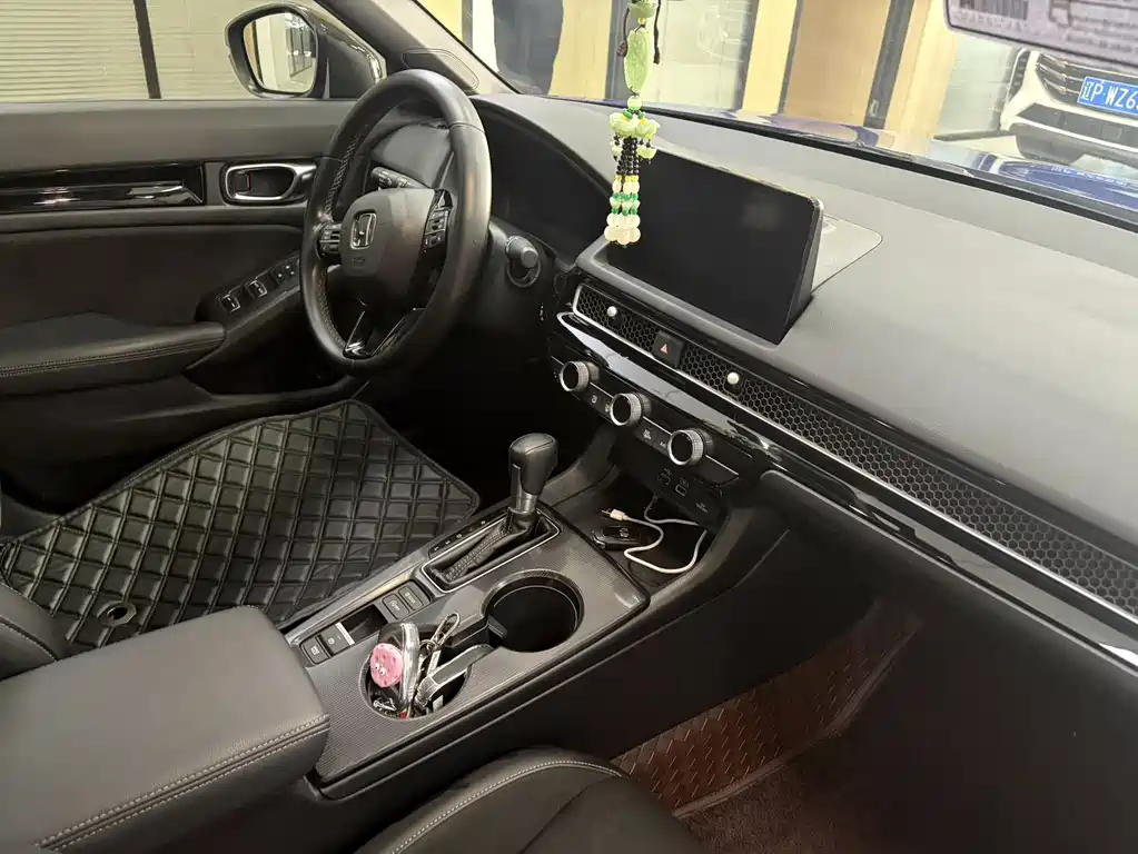 Civic 2022 240TURBO CVT combustion version купить на сайте DeffCars