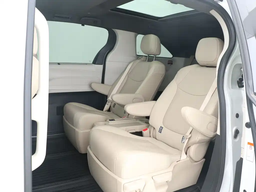 Grevia 2023 2.5L Hybrid Premium PLUS Edition купить на сайте DeffCars