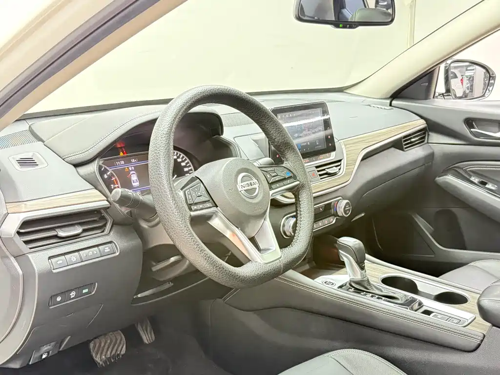Teana 2020 2.0T XL Upper AD1 Smart Pilot Edition купить на сайте DeffCars