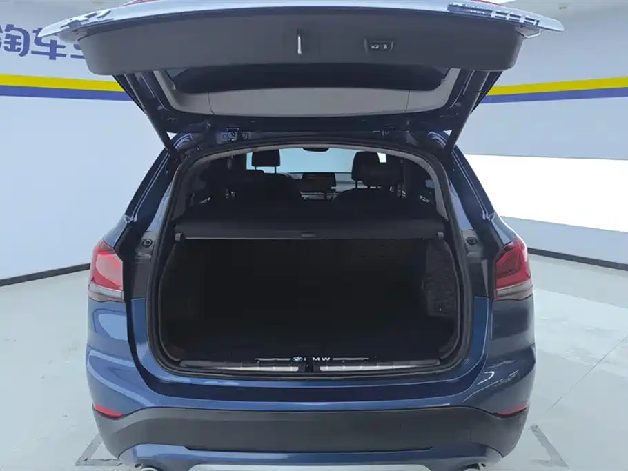 BMW X1 2021 facelift xDrive25Li exclusive model купить на сайте DeffCars