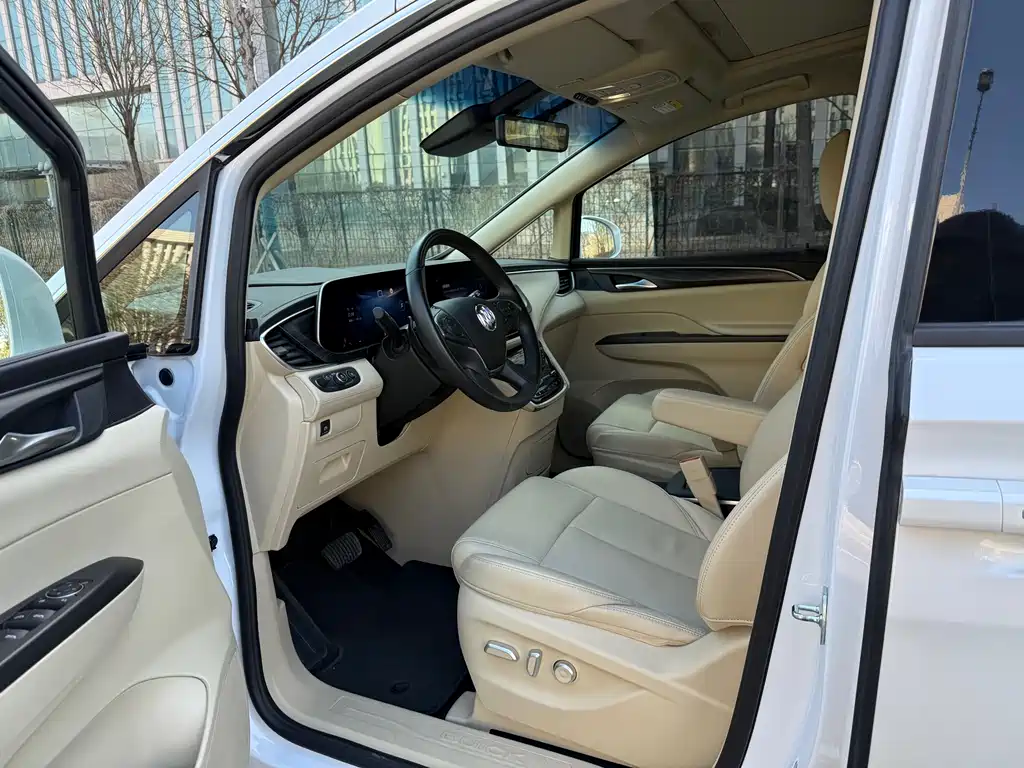 Buick GL8 2023 ES Lu Zun Exclusive Model купить на сайте DeffCars