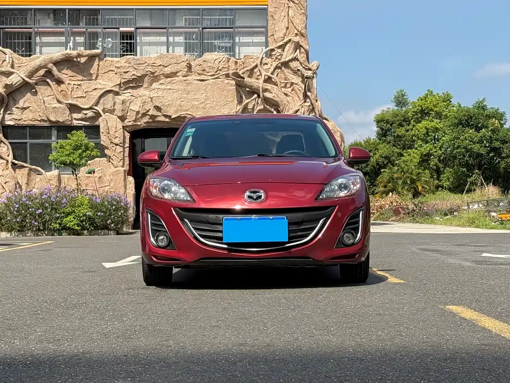 Mazda 3 Star 2015 Sedan 1.6L Automatic Elite купить на сайте DeffCars