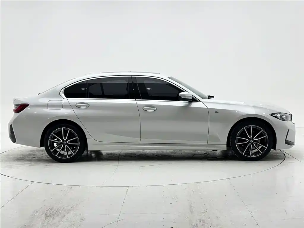 BMW 3 Series 2023 320Li M Sports Package купить на сайте DeffCars