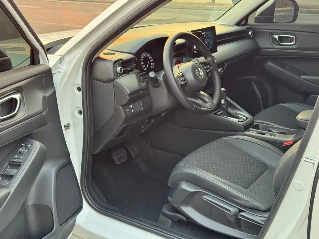 Honda XR-V 2024 1.5L CVT Heat Wave Edition купить на сайте DeffCars