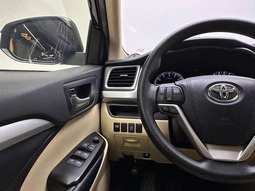 Highlander 2018 2.0T two-wheel drive elite version, 5 seats, National VI купить на сайте DeffCars