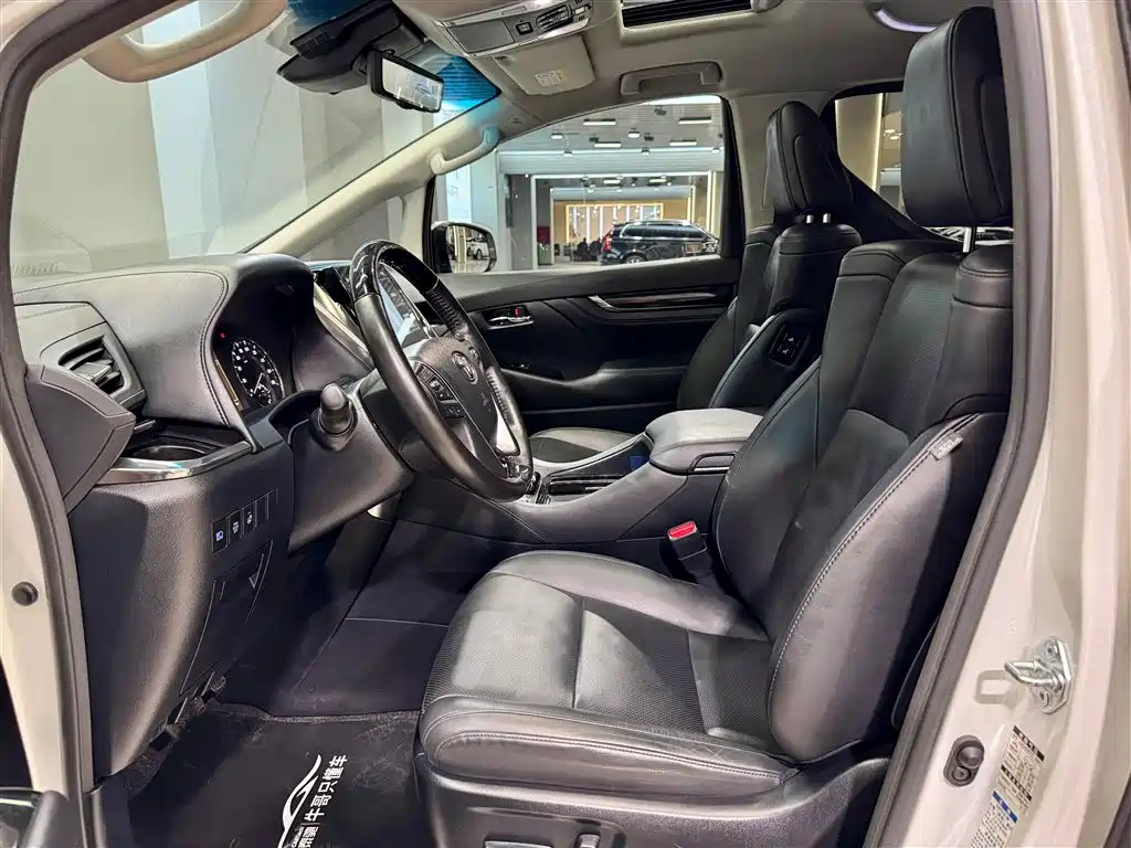 Wilfa 2021 Crown Dual Engine 2.5L HV Deluxe Edition купить на сайте DeffCars