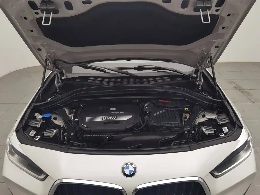 BMW X2 2021 sDrive25i Leading M Off-Road Package купить на сайте DeffCars