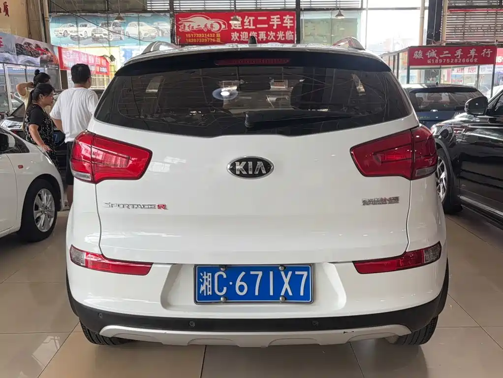 Zhipao 2016 2.0L automatic two-wheel drive version GL купить на сайте DeffCars