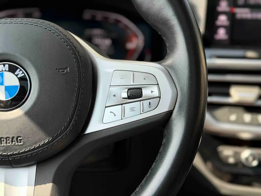 BMW X3 2022 facelift xDrive25i M sports package купить на сайте DeffCars