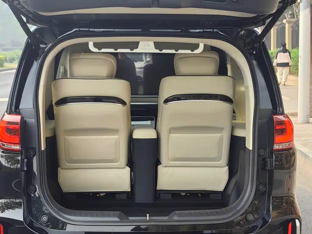 Trumpchi M8 2021 Master Series 390T Four-Seater Imperial Edition купить на сайте DeffCars