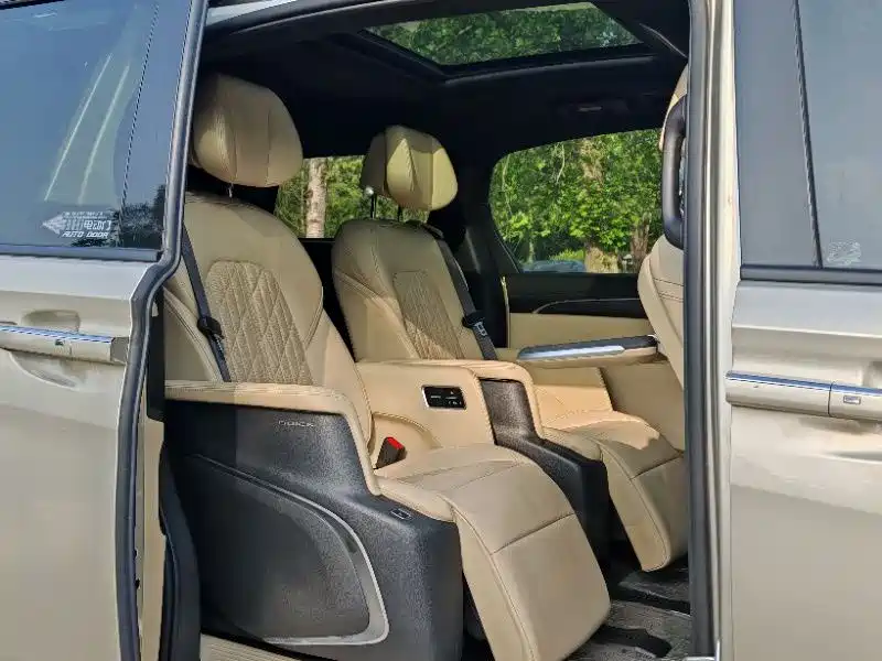 Buick GL8 2022 ES Lu Zun 653T luxury model купить на сайте DeffCars