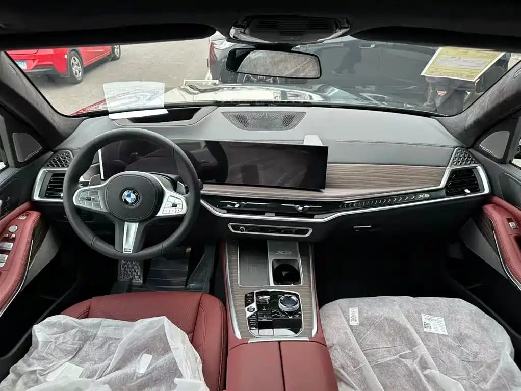 BMW X5 2025 xDrive 40Li M Sports Night Package купить на сайте DeffCars