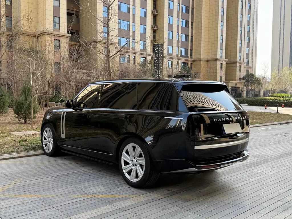 Range Rover 2024 3.0 L6 400PS Genesis Extended Edition купить на сайте DeffCars