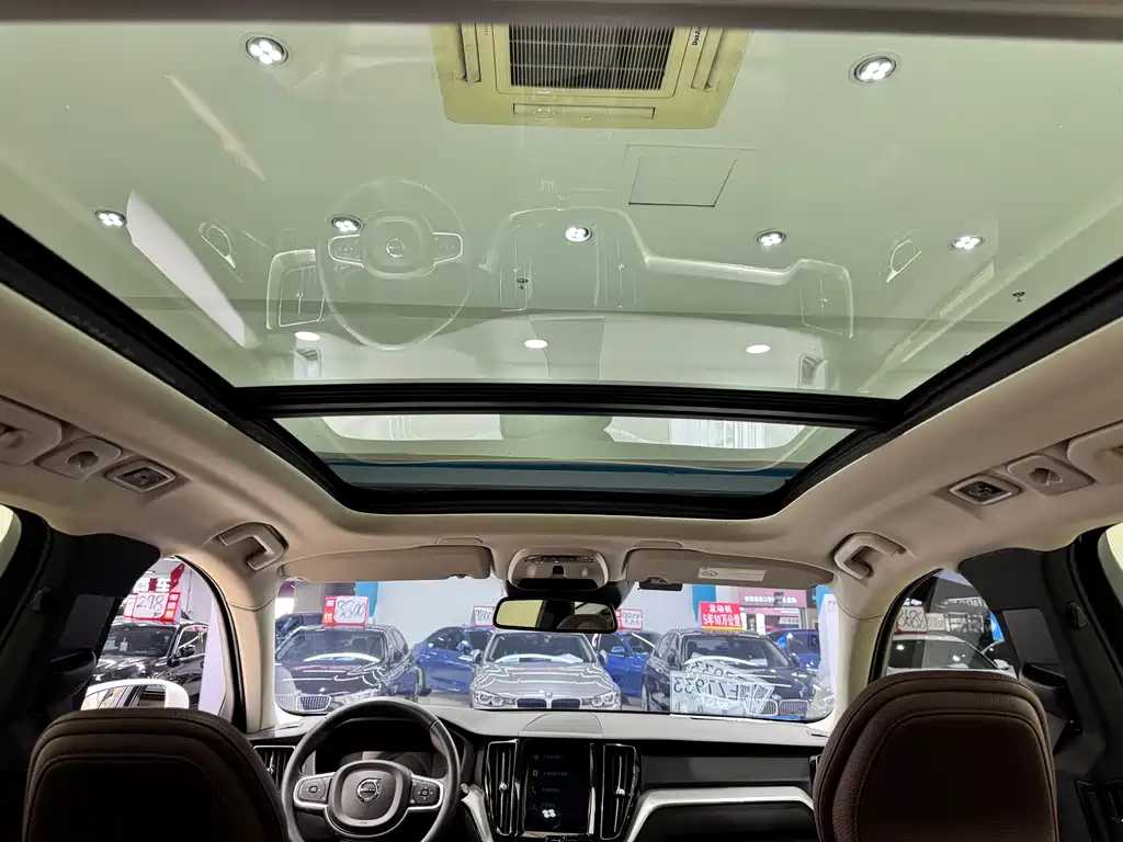 Volvo XC60 2019 T5 Four-wheel Drive Smart Edition National V купить на сайте DeffCars