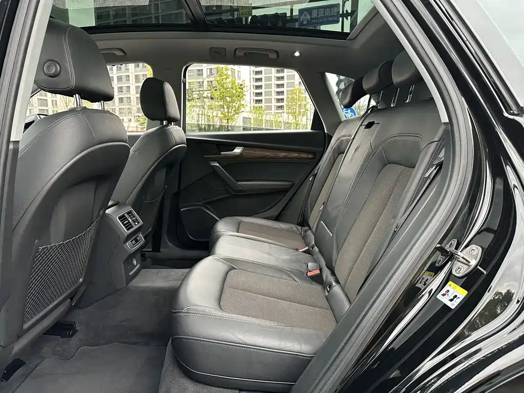 Audi Q5L 2020 facelift 40 TFSI Honorable and enterprising model купить на сайте DeffCars
