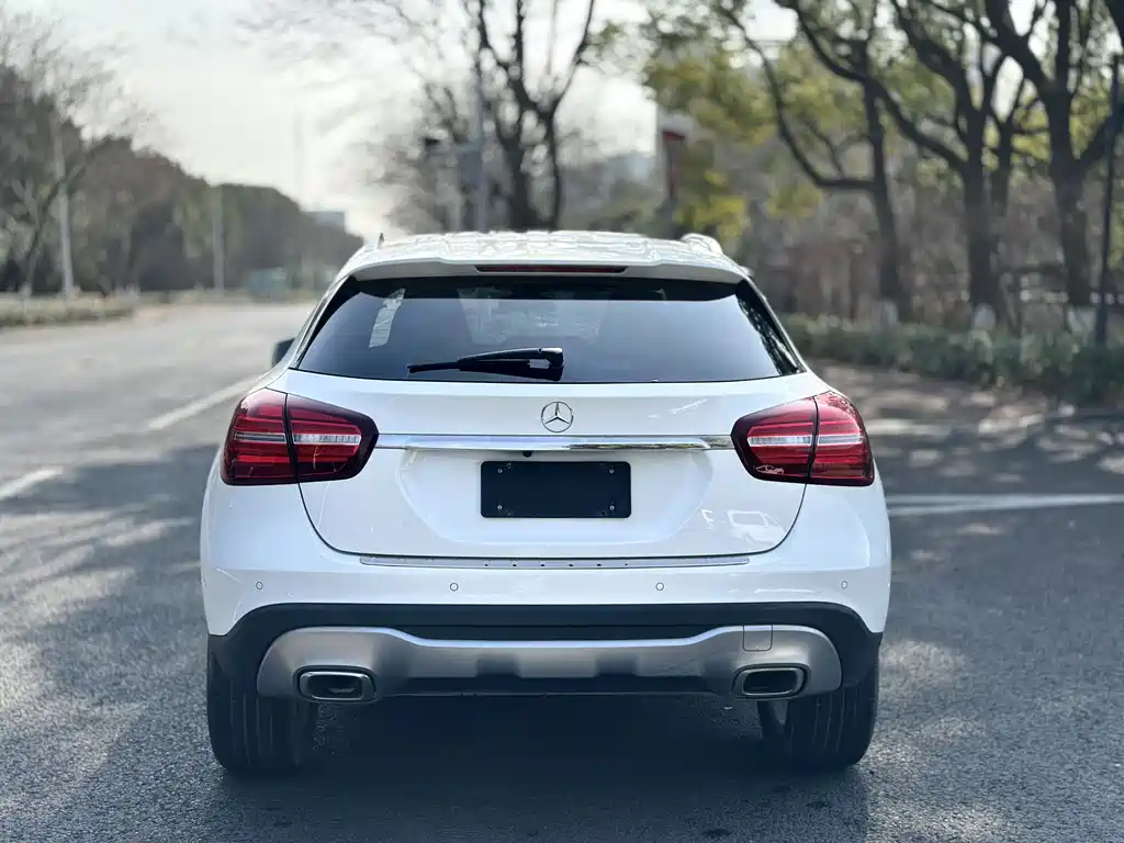 Mercedes-Benz GLA 2018 GLA 200 Dynamic купить на сайте DeffCars