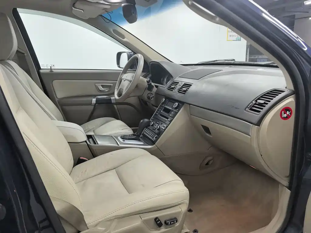 Volvo XC90 2012 2.5T Nordic Luxury Edition купить на сайте DeffCars