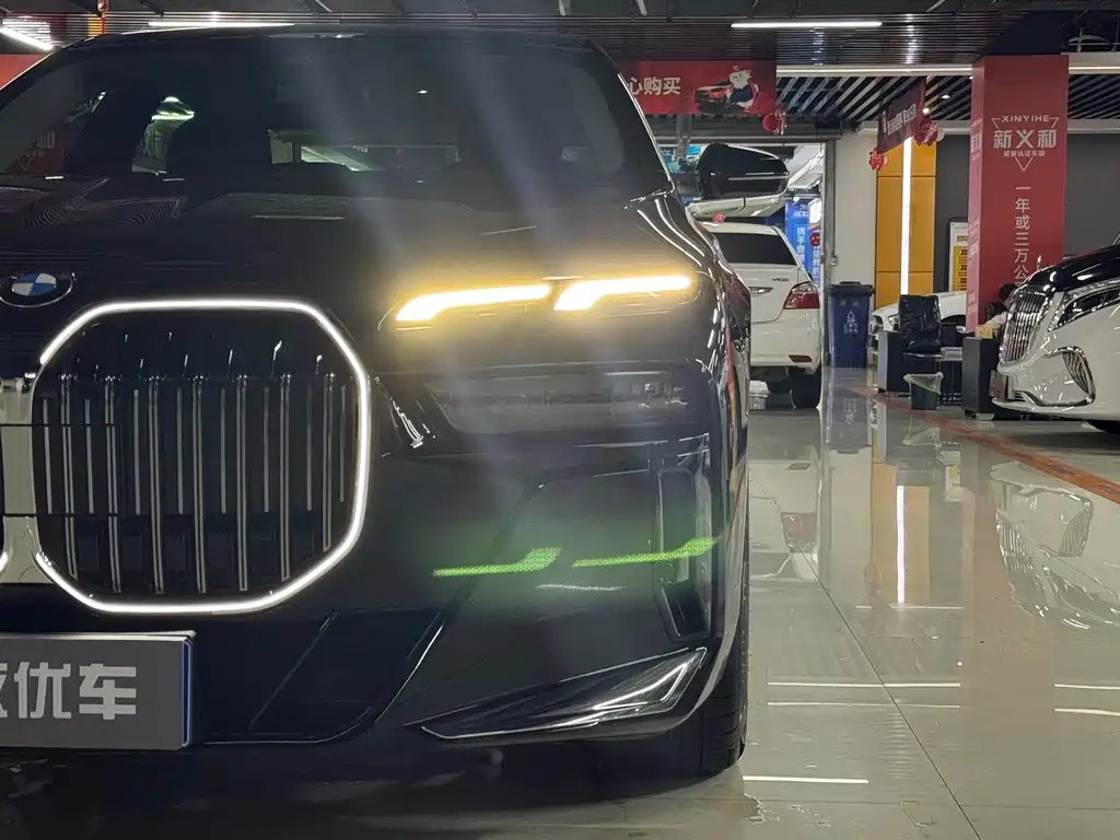BMW 7 Series 2023 735Li M Sports Package купить на сайте DeffCars