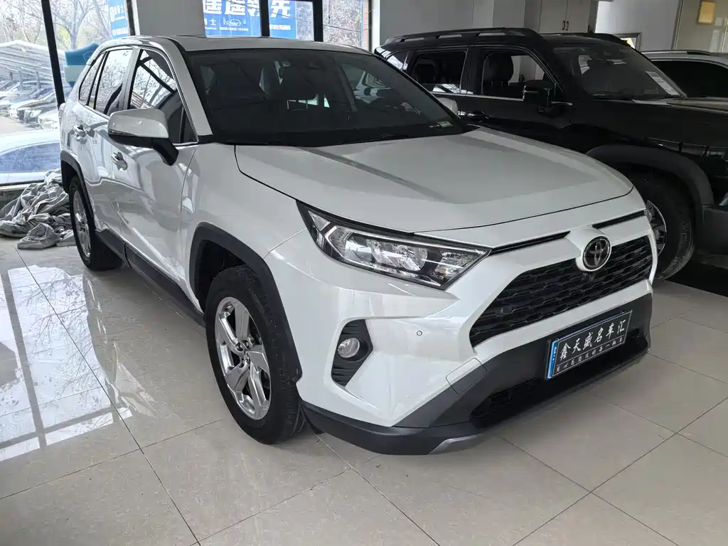 RAV4 Rongfang 2022 2.0L CVT two-wheel drive fashion Plus version купить на сайте DeffCars