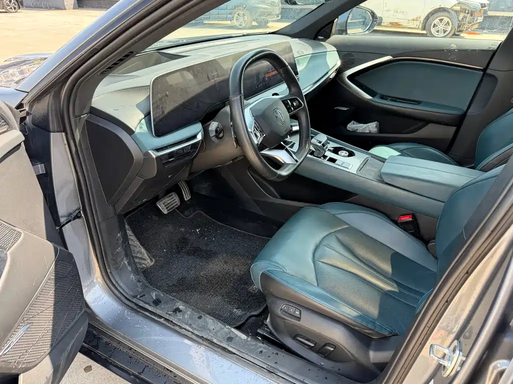 MG7 2023 2.0T automatic Trophy+ engine version купить на сайте DeffCars