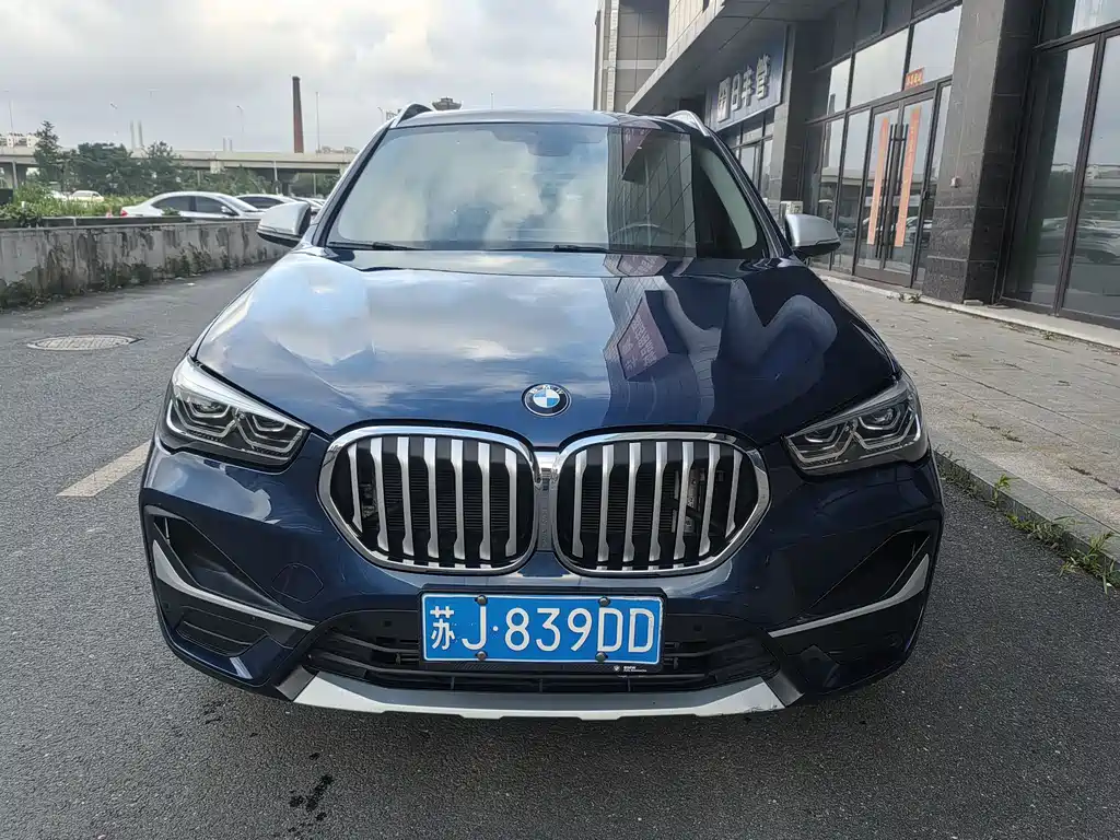 BMW X1 2021 sDrive20Li Exclusive Model купить на сайте DeffCars