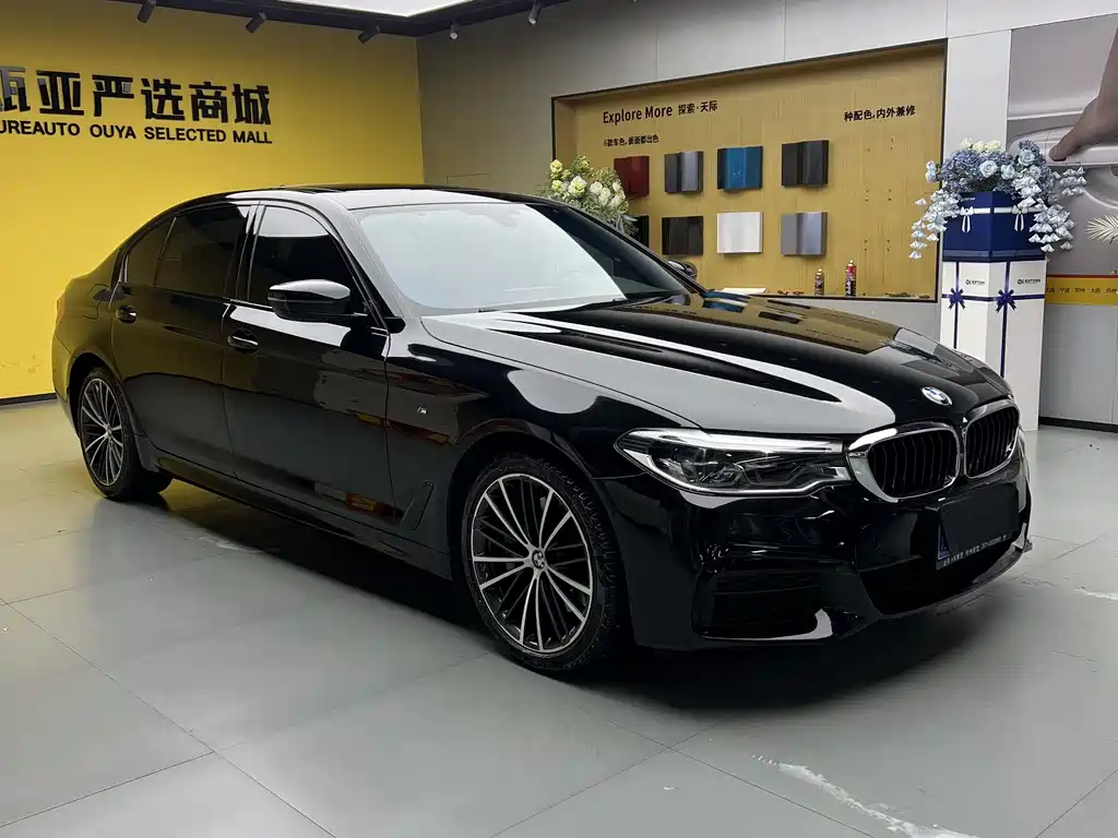 BMW 5 Series 2019 530Li Exclusive M Sports Package купить на сайте DeffCars