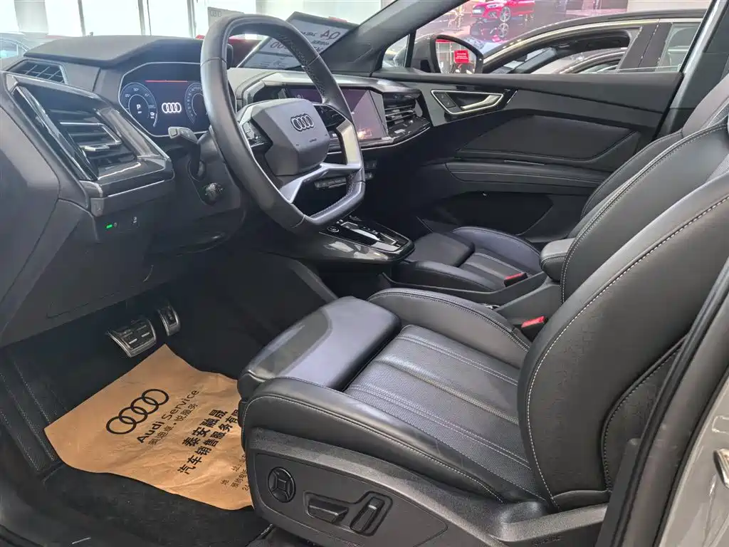 Audi Q4 e-tron 2024 40 e-tron Creative Edition купить на сайте DeffCars