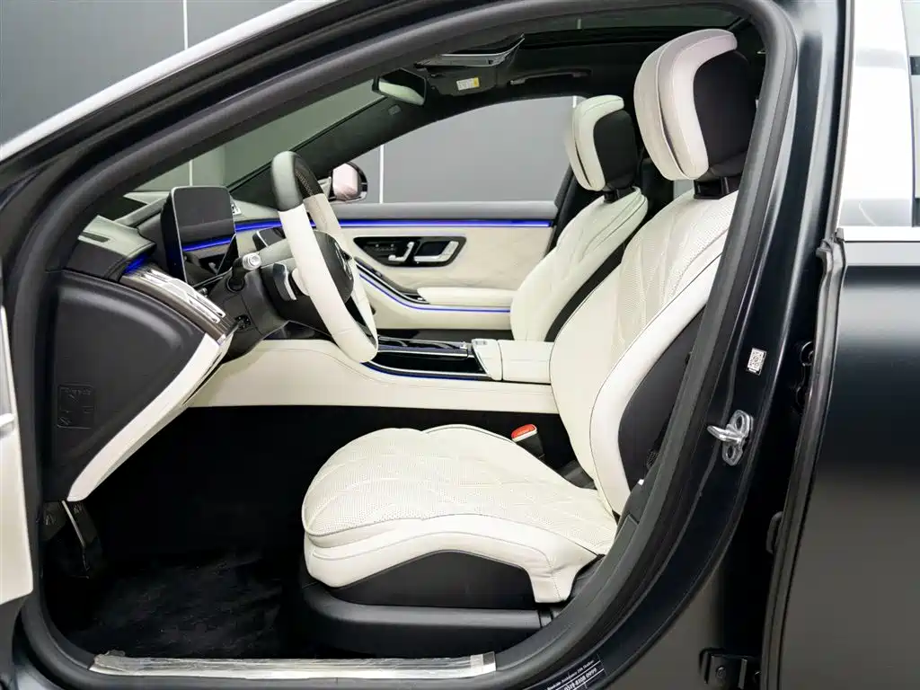 Maybach S-Class 2022 S 680 4MATIC Original Couture First Edition купить на сайте DeffCars