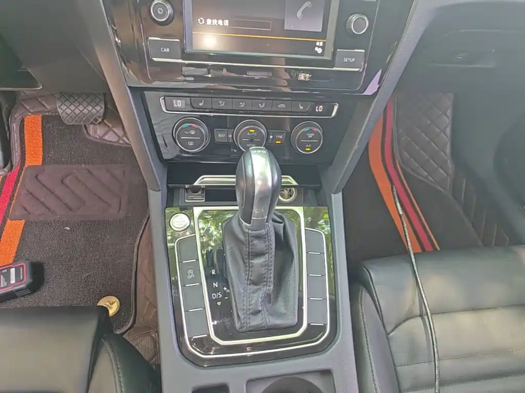 Magotan 2018 facelift 330TSI DSG luxury model купить на сайте DeffCars