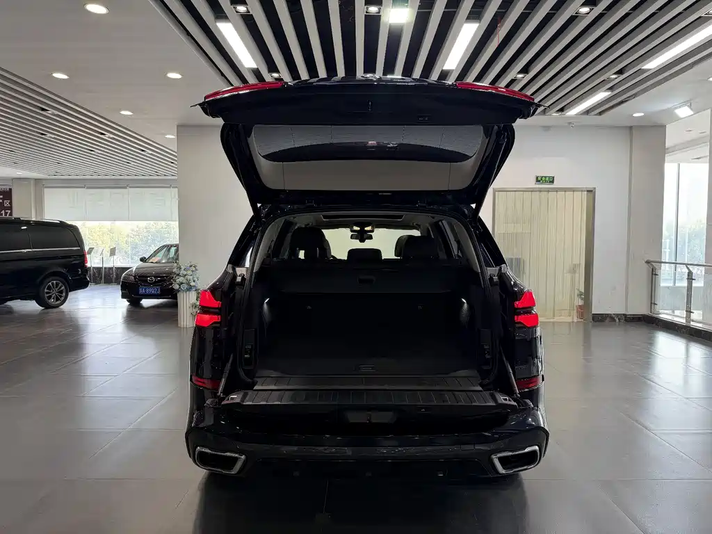 BMW X5 2023 xDrive 30Li Exclusive M Sports Night Package купить на сайте DeffCars