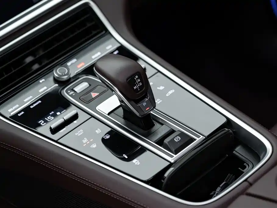 Panamera 2023 facelift Panamera Executive Extended Platinum Edition 2.9T купить на сайте DeffCars