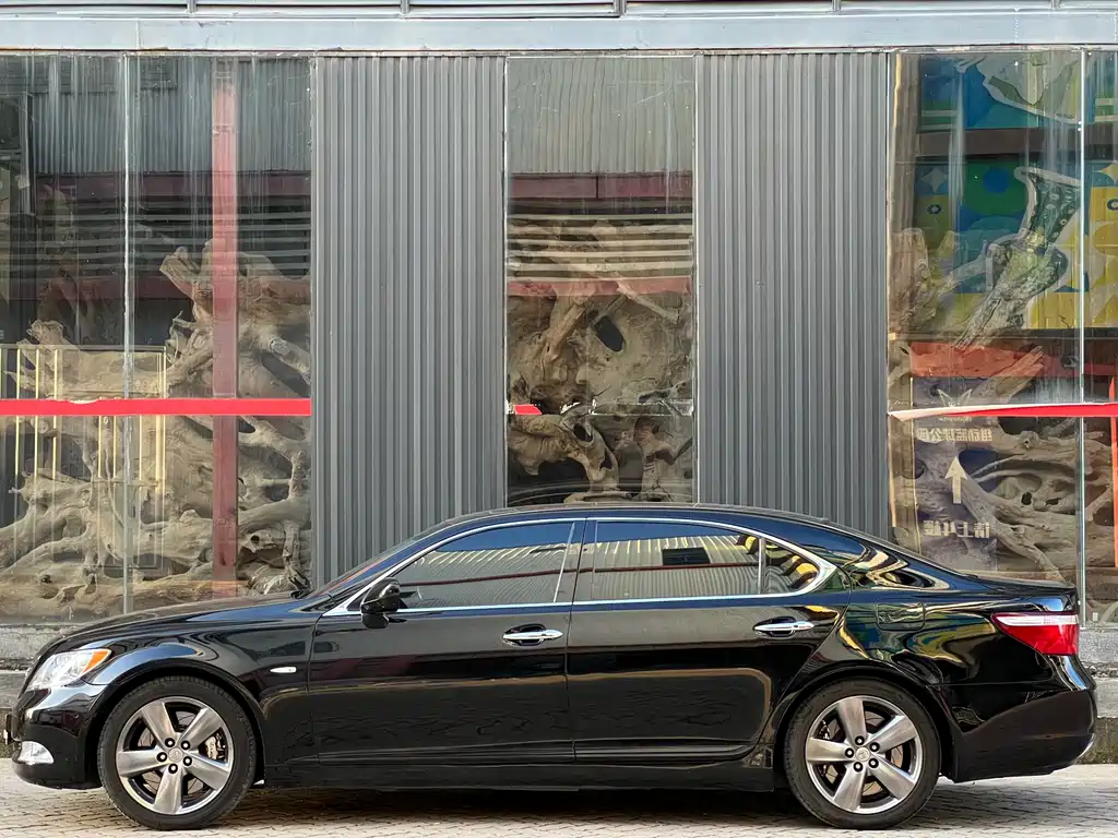Lexus LS 2006 460L Premium Edition купить на сайте DeffCars