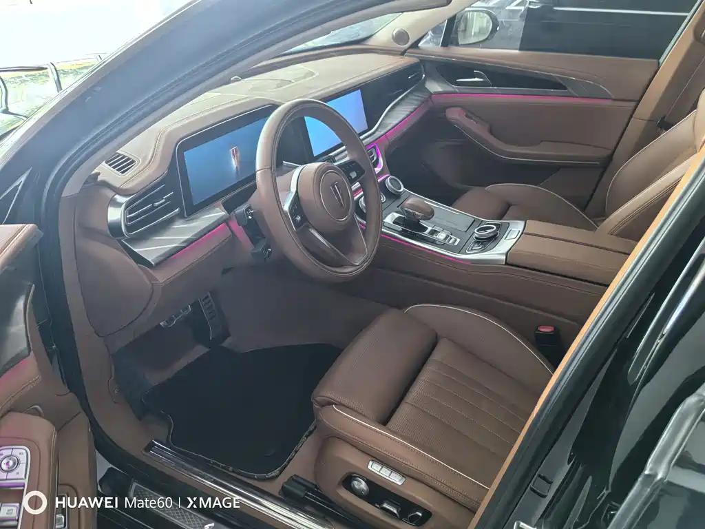 Hongqi H9 2023 2.0T Zhilian Flagship Edition купить на сайте DeffCars