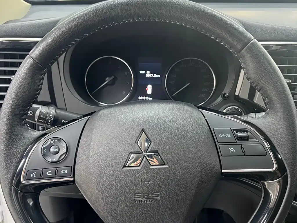Outlander 2021 2.0L 2WD Enjoy Edition 7 seats купить на сайте DeffCars