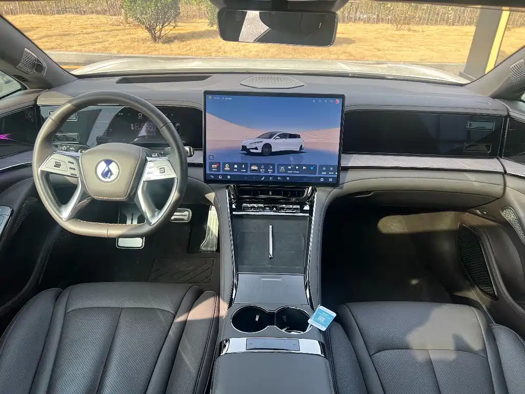 Denza Z9 2024 1100km four-wheel drive Ultra version купить на сайте DeffCars