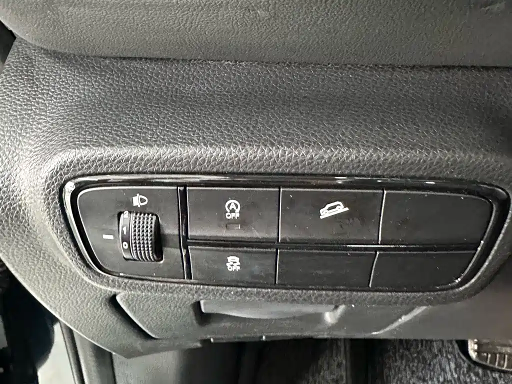 Trumpchi M6 2019 270T Automatic Exclusive Edition (seven seats) National V купить на сайте DeffCars