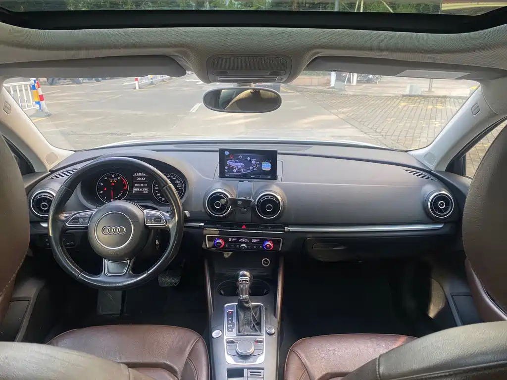 Audi A3 2014 Sportback 35 TFSI automatic comfort model купить на сайте DeffCars
