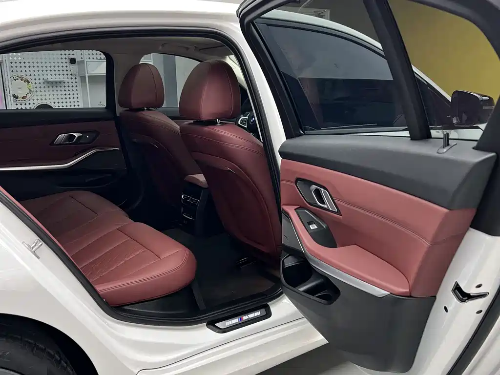 BMW 3 Series 2023 325Li M Sports Night Package купить на сайте DeffCars