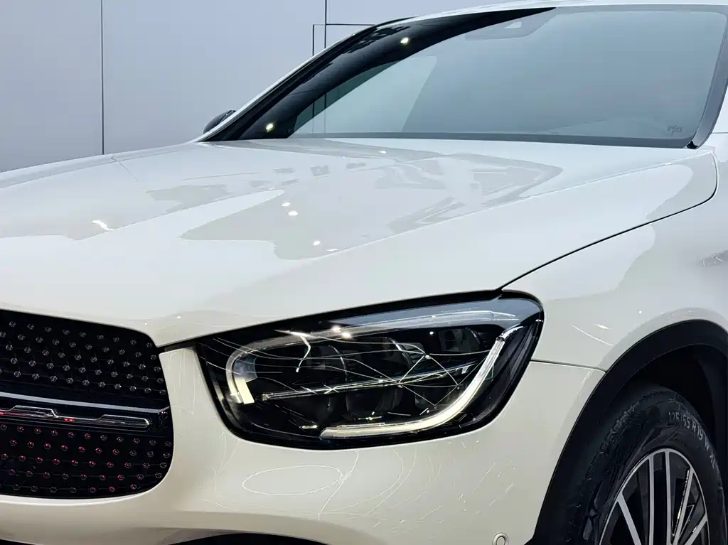 Mercedes-Benz GLC Coupe 2023 GLC 300 4MATIC Coupe SUV купить на сайте DeffCars