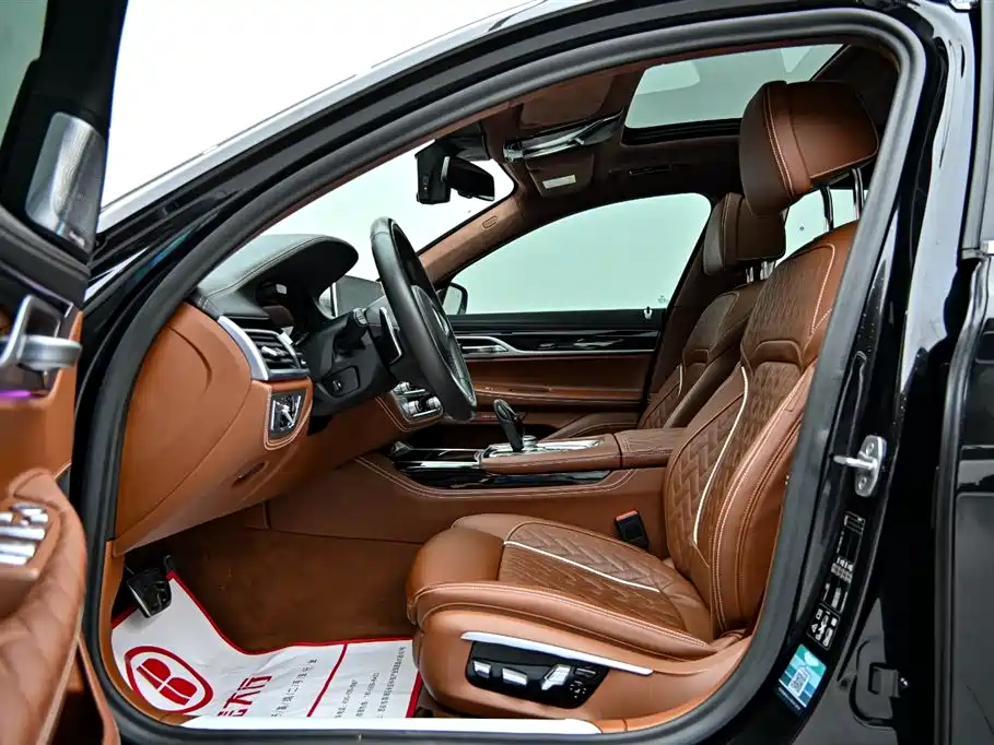BMW 7 Series 2019 facelift 740Li xDrive Executive M Sports Package купить на сайте DeffCars
