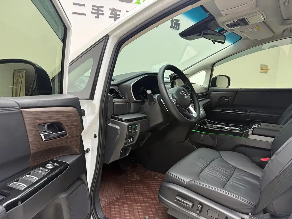 Odyssey 2024 2.0L e:HEV Rui·Lingxiang Edition купить на сайте DeffCars