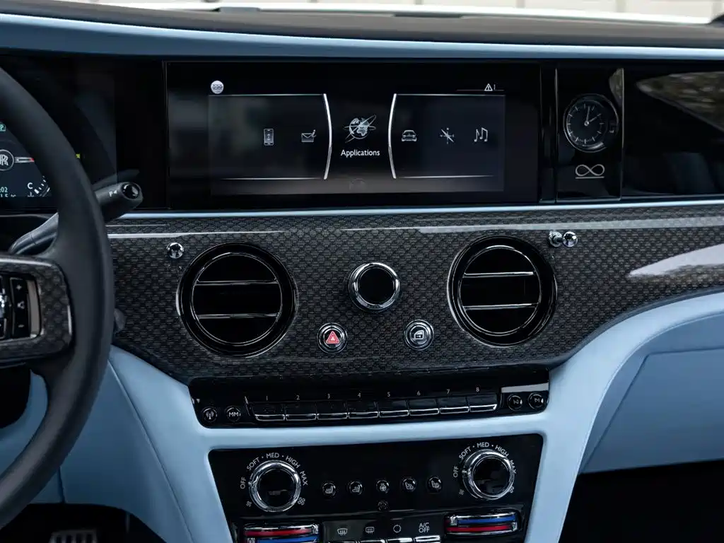 Ghost 2022 6.7T Black Badge купить на сайте DeffCars