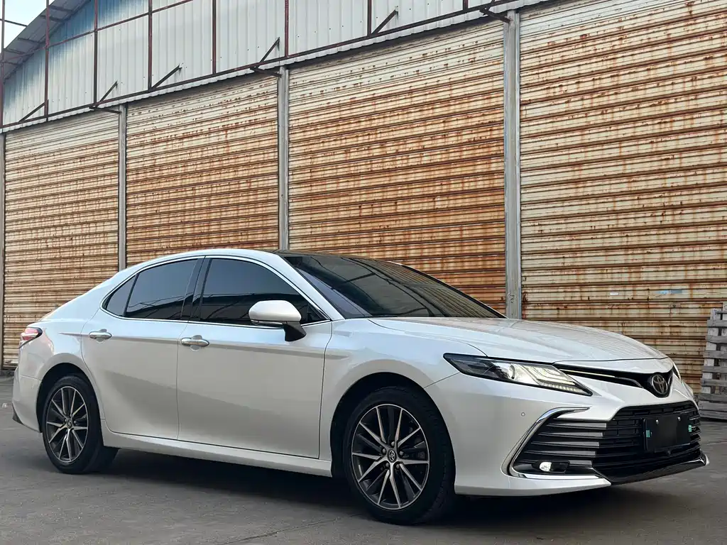 Camry 2023 2.5G Deluxe Edition купить на сайте DeffCars