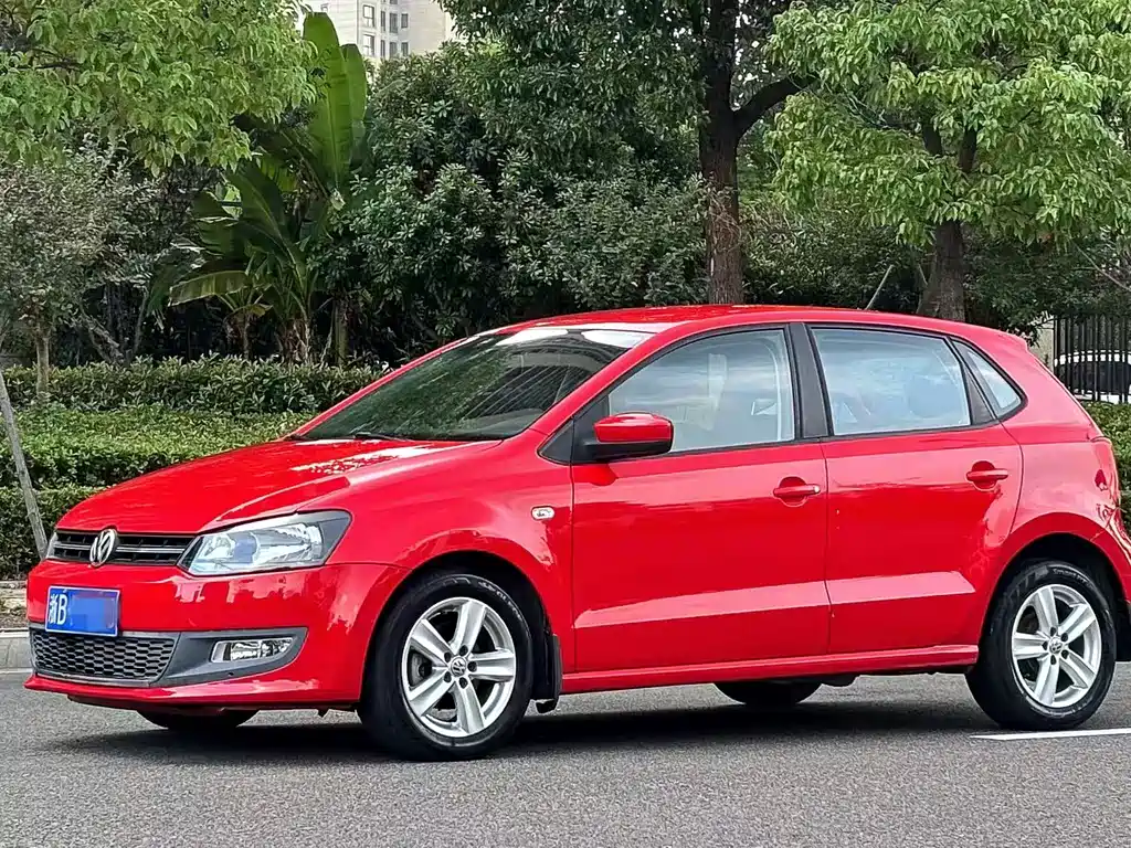 Polo 2011 1.6L automatic stylish version купить на сайте DeffCars