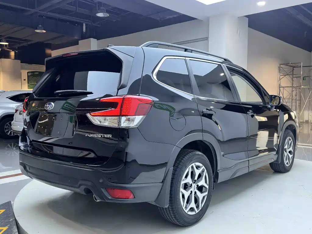 Forester 2021 2.0i Deluxe Edition EyeSight купить на сайте DeffCars