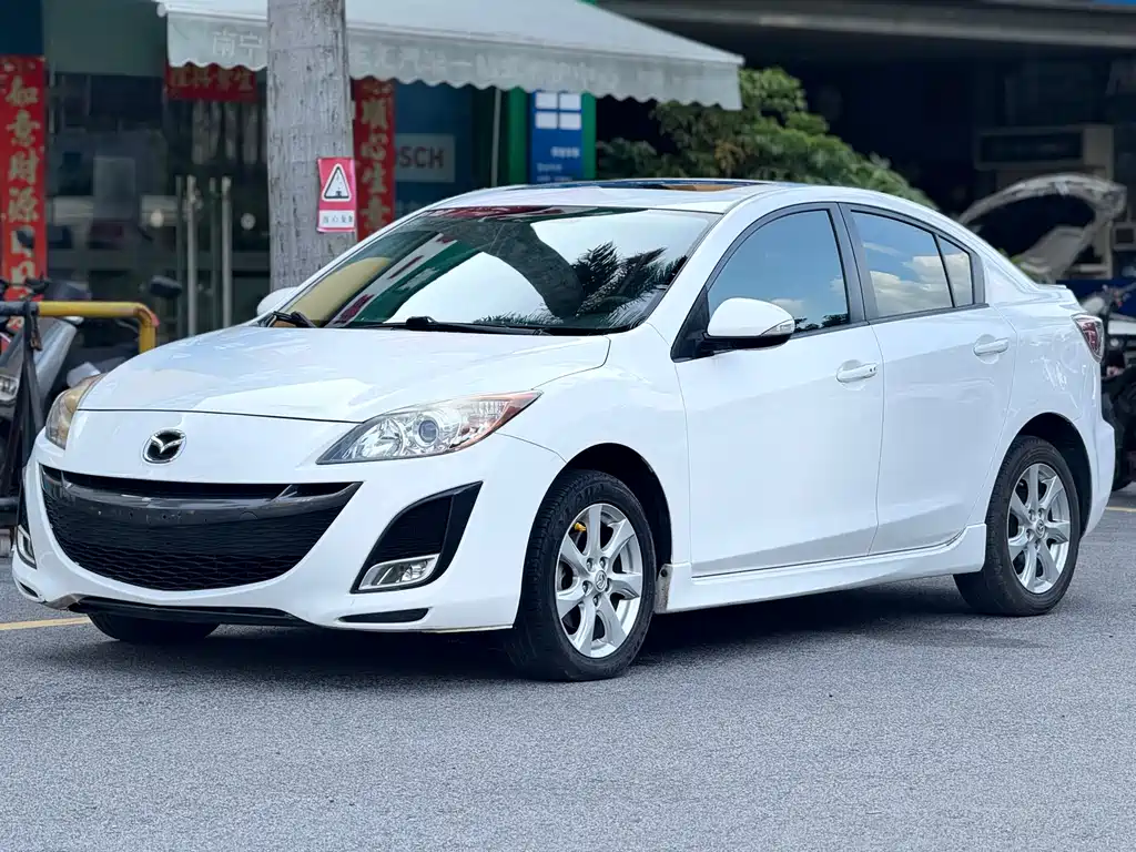 Mazda 3 Star 2011 sedan 2.0L automatic luxury model купить на сайте DeffCars