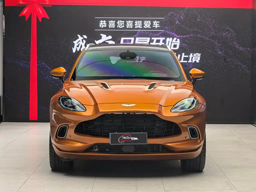 Aston Martin DBX 2022 3.0T STRAIGHT-SIX купить на сайте DeffCars