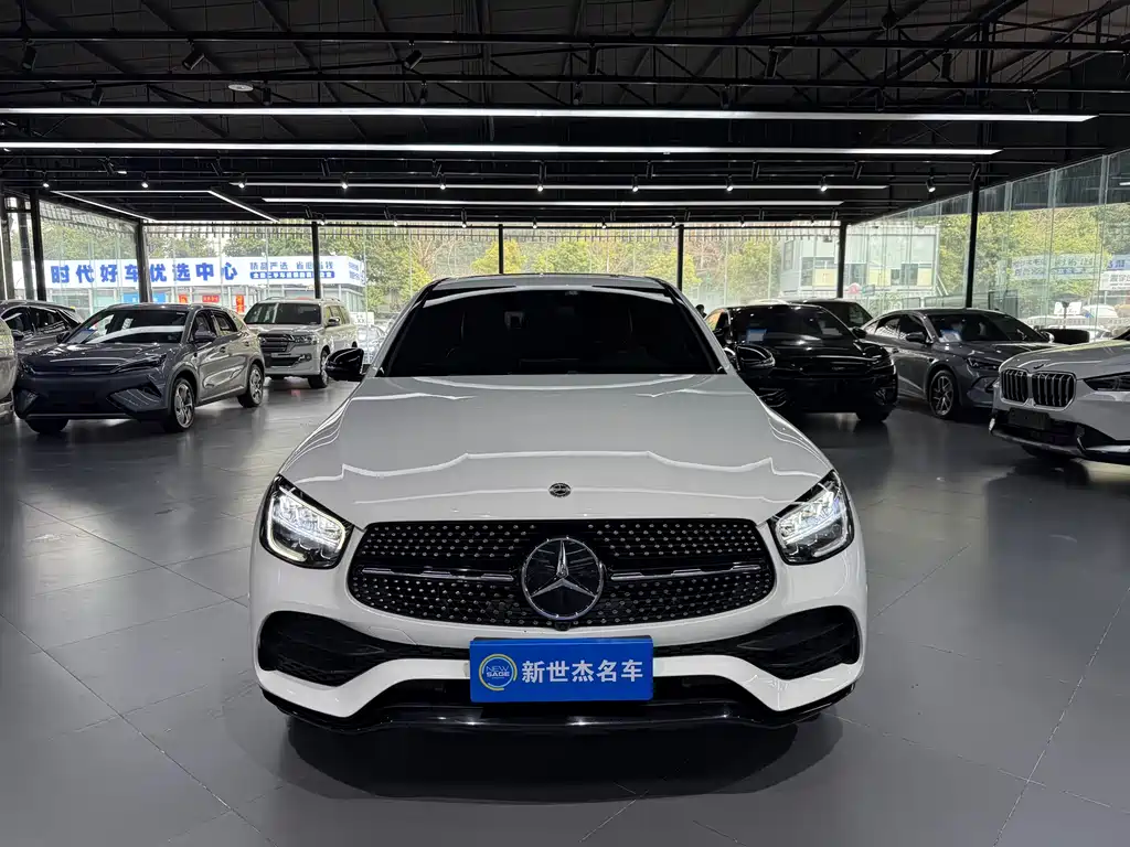 Mercedes-Benz GLC Coupe 2021 GLC 260 4MATIC Coupe SUV купить на сайте DeffCars